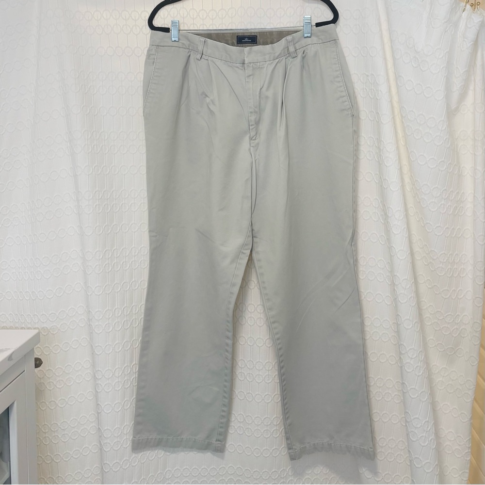 Dockers Men's Relaxed Fit Khaki Pants Pleated